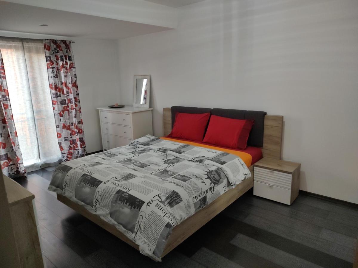 Giurgiului Apartament Bucharest Luaran gambar