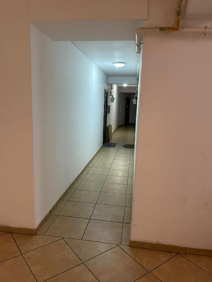 Giurgiului Apartament Bucharest Luaran gambar